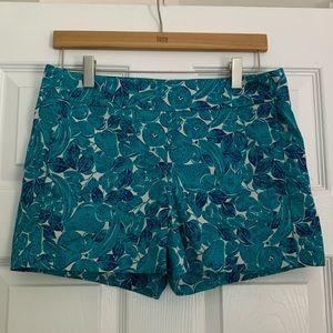 Daisy Fuentes Patterned Shorts - Size 2